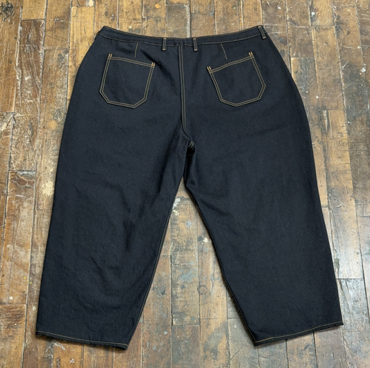46 - Billie Barrel Leg - Black