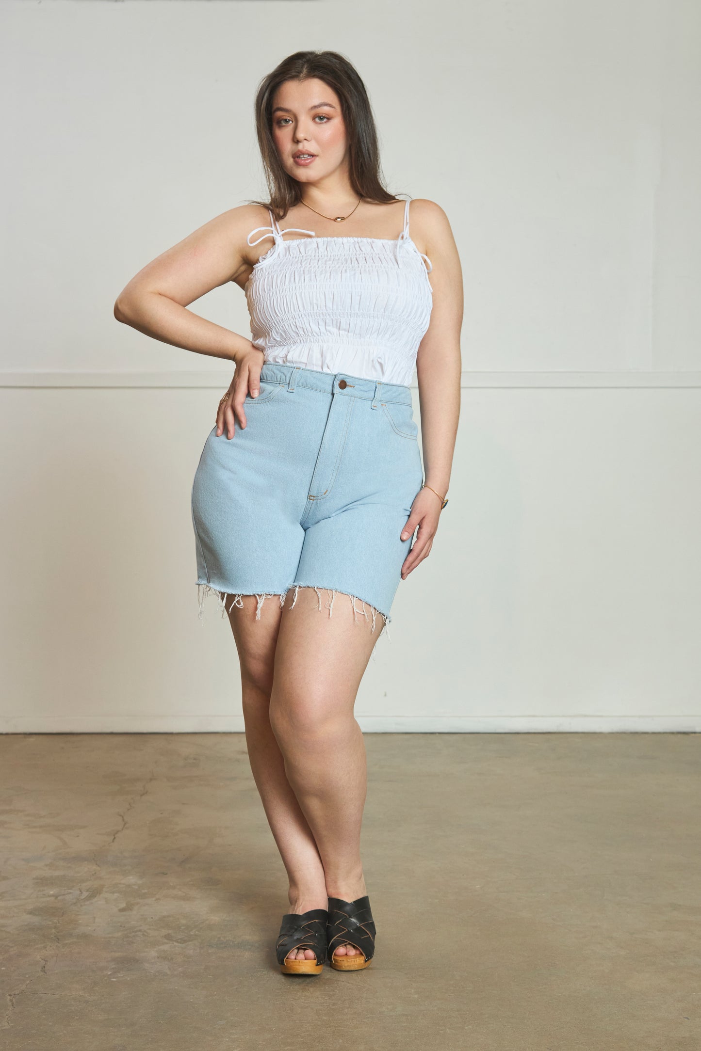Pamela - Cutoff Jean Shorts