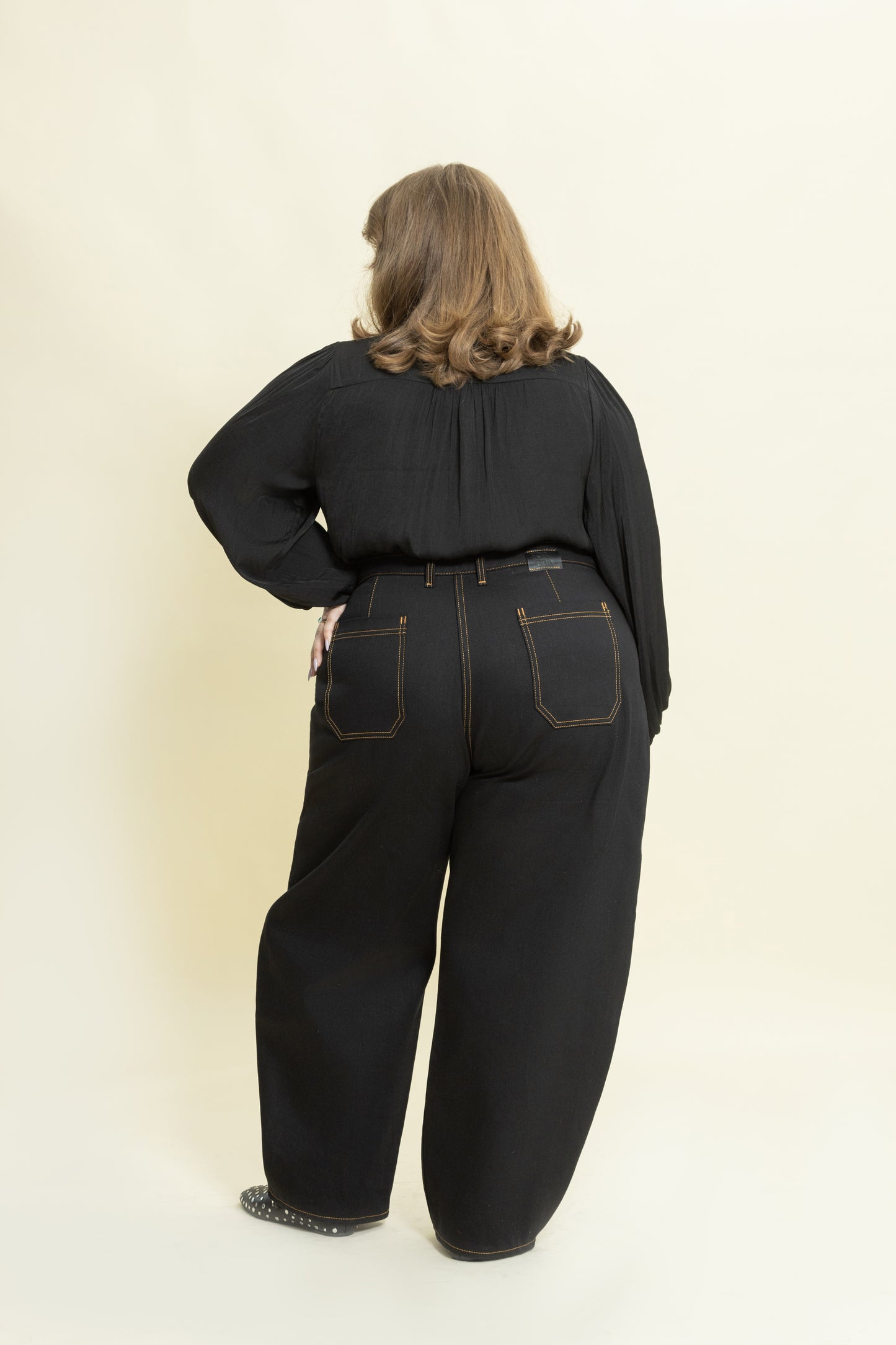 Black Barrel Leg **Pre-Order Discount March 24-April 7**