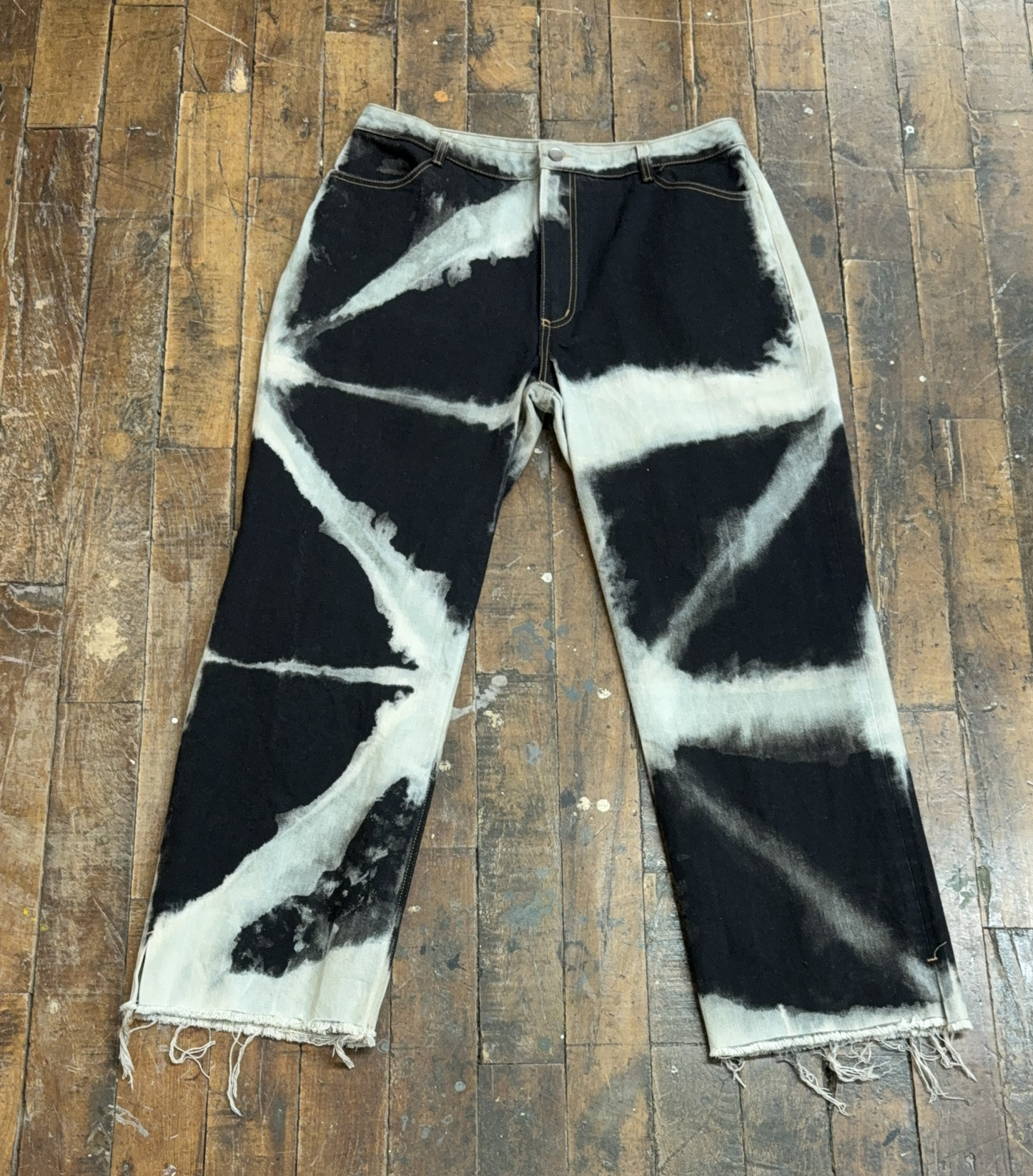 36 - Shibori Bleach Straight Leg