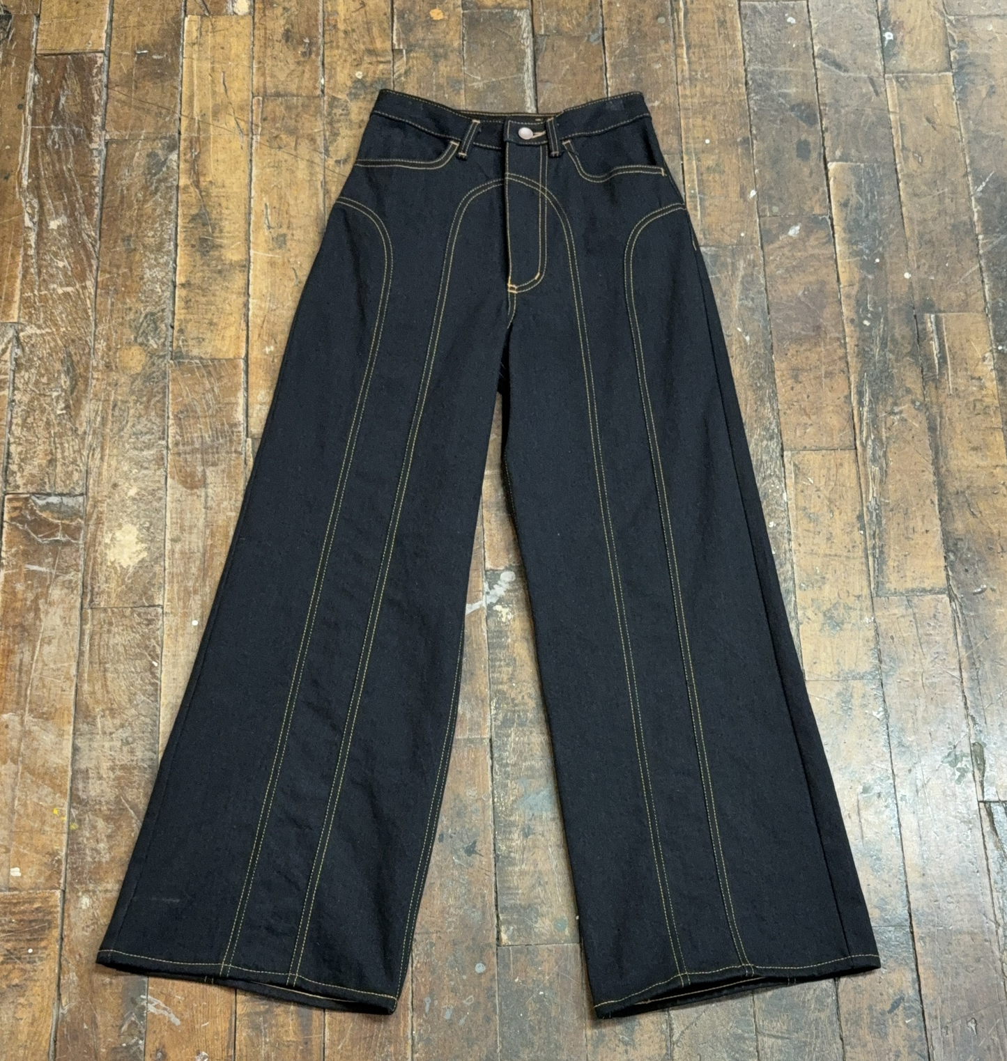 26 - Winona 3-Panel Black Denim